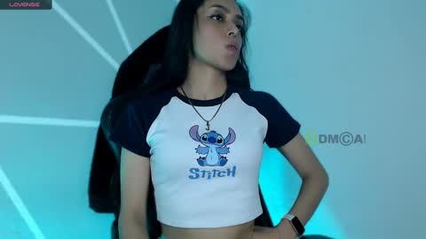 Snapshot of lilylouisee_ chatting on 12-11-24, 12:23 Liliana louise online show from 12-11-24, 12:23