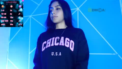 Snapshot of lilylouisee_ chatting on 10-16-25, 10:11 Liliana louise online show from 10-16-25, 10:11