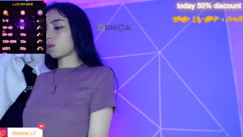 Snapshot of lilylouisee_ chatting on 12-03-25, 08:29 Liliana louise online show from 12-03-25, 08:29