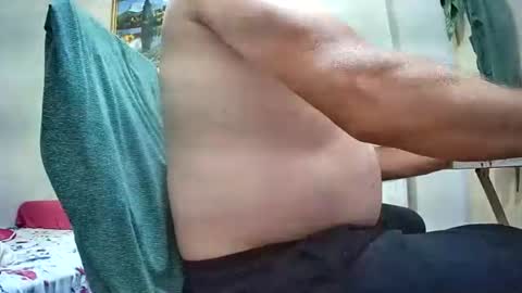 lilylovelyman50 online show from 06-18-26, 08:14