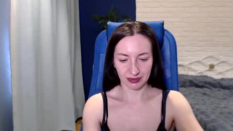 Lily online show from 04-10-26, 06:29