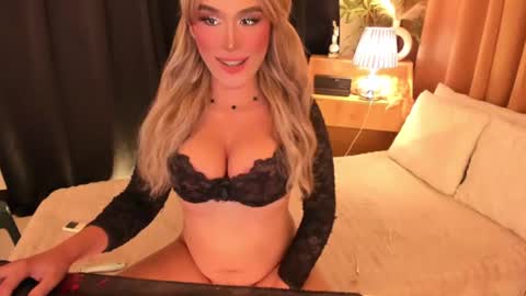 Snapshot of lilymonstercock chatting on 06-30-26, 01:50 IM YOUR TRUE GODESS Lilymonstercock online show from 06-30-26, 01:50