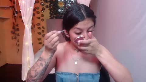 Snapshot of lilymoon_018 chatting on 07-02-26, 01:50 lilymoon_018 online show from 07-02-26, 01:50