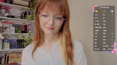 Snapshot of lilyrin chatting on 05-18-26, 06:58 Lily online show from 05-18-26, 06:58