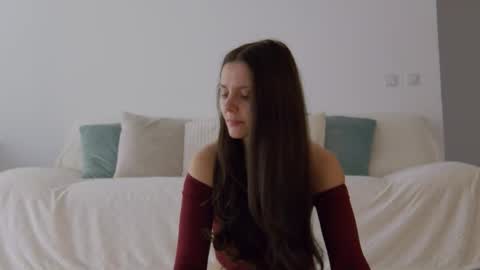 Lily online show from 12-05-25, 11:41