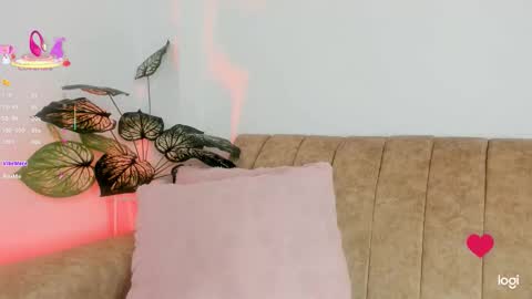 Lily  online show from 10-13-25, 09:31