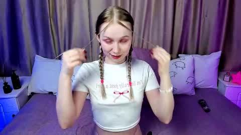 Lilian online show from 03-07-25, 03:51