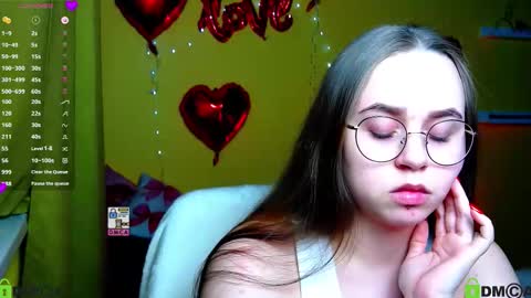 Lily online show from 02-08-26, 12:36