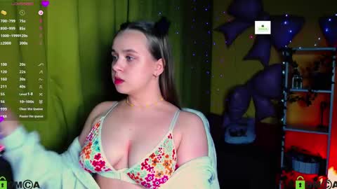 Lily online show from 04-19-26, 06:32