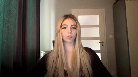 Lily online show from 05-19-26, 05:30