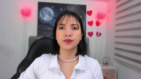  Lina Bedoya  online show from 03-11-25, 11:44