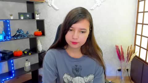 Snapshot of lina_brownie chatting on 12-07-24, 02:09 Lina online show from 12-07-24, 02:09