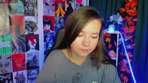 Snapshot of lina_brownie chatting on 12-13-24, 02:10 Lina online show from 12-13-24, 02:10