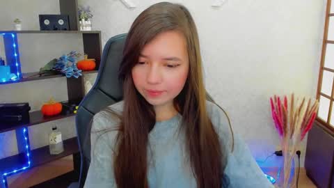 Snapshot of lina_brownie chatting on 12-22-24, 01:55 Lina online show from 12-22-24, 01:55