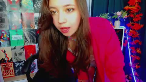 Snapshot of lina_brownie chatting on 12-26-24, 05:04 Lina online show from 12-26-24, 05:04