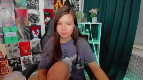 Lina online show from 01-11-25, 02:09