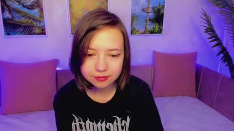 Snapshot of lina_brownie chatting on 01-21-25, 02:11 Lina online show from 01-21-25, 02:11