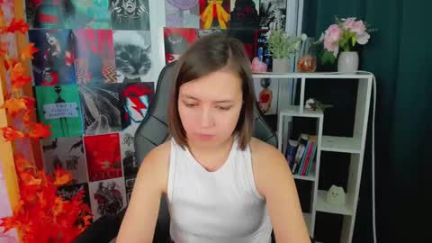 Snapshot of lina_brownie chatting on 01-24-25, 04:59 Lina online show from 01-24-25, 04:59