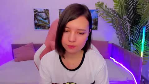 Snapshot of lina_brownie chatting on 02-09-25, 01:55 Lina online show from 02-09-25, 01:55