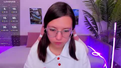 Snapshot of lina_brownie chatting on 10-06-25, 02:31 Lina online show from 10-06-25, 02:31