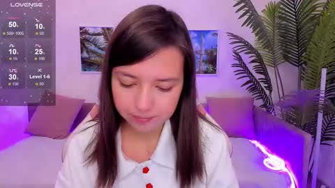 Snapshot of lina_brownie chatting on 10-11-25, 02:44 Lina online show from 10-11-25, 02:44