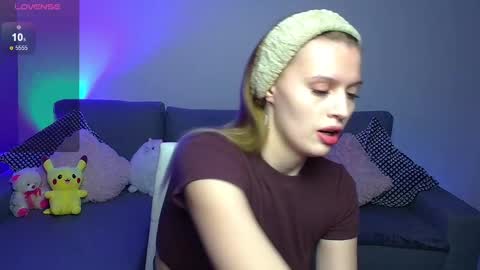 lina_bush online show from 01-22-25, 01:00