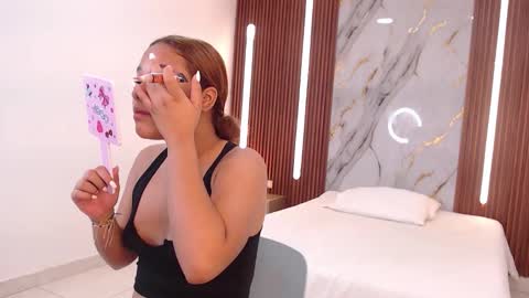 Lina online show from 09-22-25, 12:40