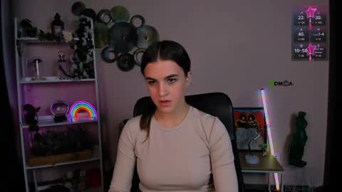 lina_fox12 online show from 04-10-26, 06:07