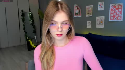 Lina online show from 02-26-26, 01:21