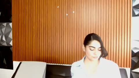 Lina Leyton online show from 06-24-26, 05:45