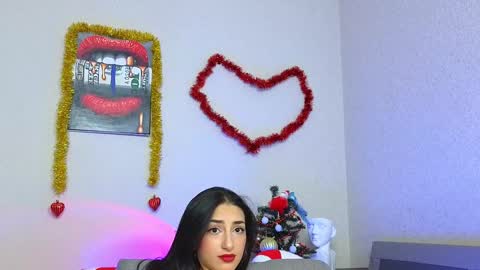 Lina Robbins  online show from 12-21-24, 01:47