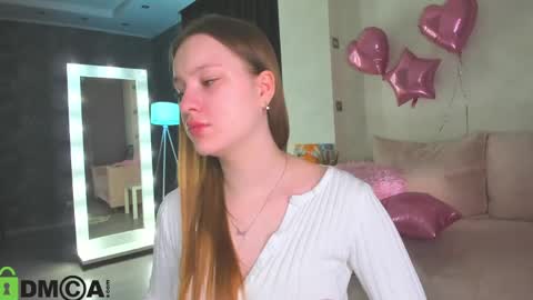 Snapshot of lina_smilee chatting on 05-10-26, 01:11 Lina online show from 05-10-26, 01:11