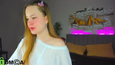 Snapshot of lina_smilee chatting on 05-15-26, 01:12 Lina online show from 05-15-26, 01:12