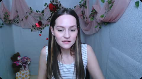 Snapshot of lina_star_s chatting on 12-21-24, 06:19 Lina online show from 12-21-24, 06:19