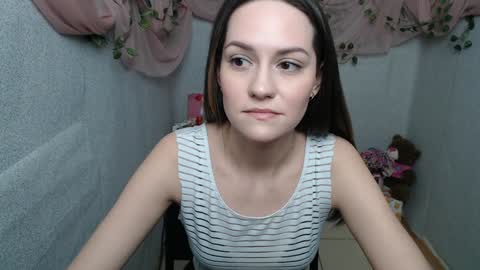 Snapshot of lina_star_s chatting on 12-30-24, 06:31 Lina online show from 12-30-24, 06:31