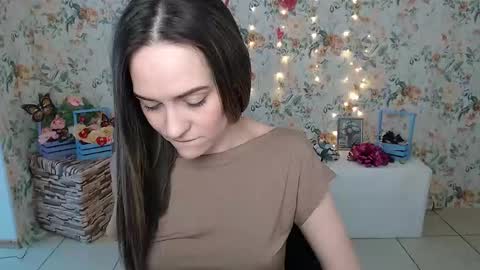 Snapshot of lina_star_s chatting on 02-21-25, 06:40 Lina online show from 02-21-25, 06:40