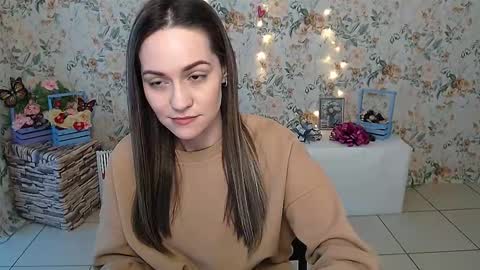 Snapshot of lina_star_s chatting on 02-25-25, 06:47 Lina online show from 02-25-25, 06:47