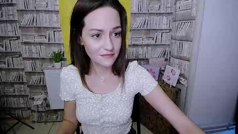 Snapshot of lina_star_s chatting on 09-24-25, 05:55 Lina online show from 09-24-25, 05:55