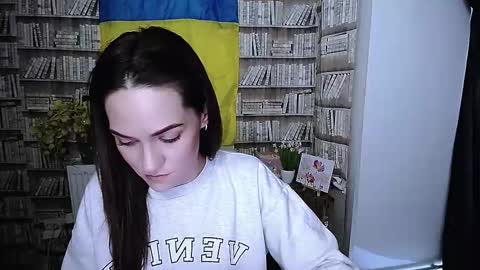 Snapshot of lina_star_s chatting on 11-15-25, 11:29 Lina online show from 11-15-25, 11:29