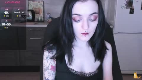 Lina 3  1715622743 online show from 12-23-25, 07:17