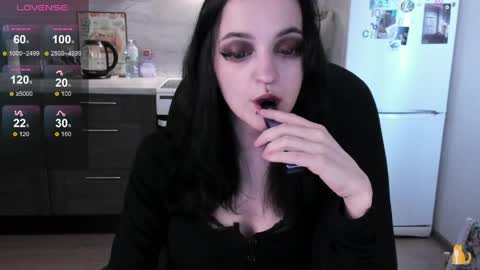 Lina 3  1715622743 online show from 03-31-26, 07:31