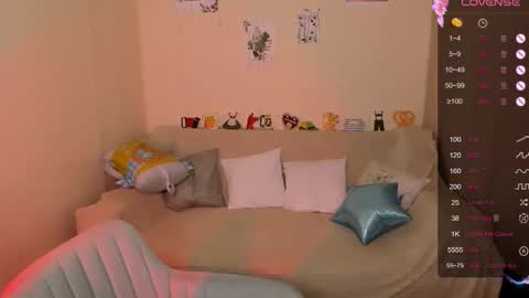 Lina online show from 10-04-25, 02:31