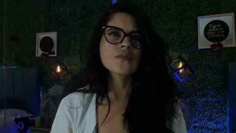 Lina  online show from 02-21-26, 12:17