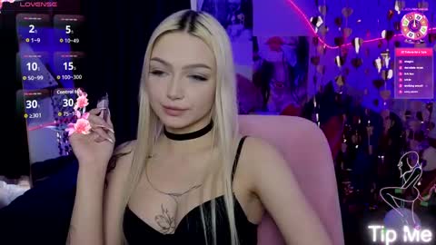 Snapshot of linalirian chatting on 05-11-26, 09:37 I am Lina online show from 05-11-26, 09:37