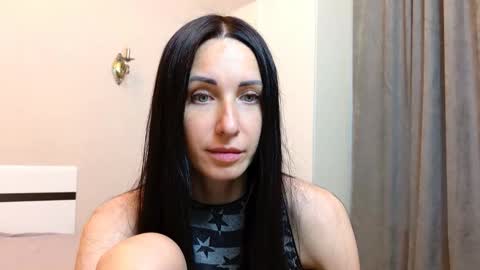 Snapshot of linalivee chatting on 06-06-26, 04:44 LinaLivee online show from 06-06-26, 04:44