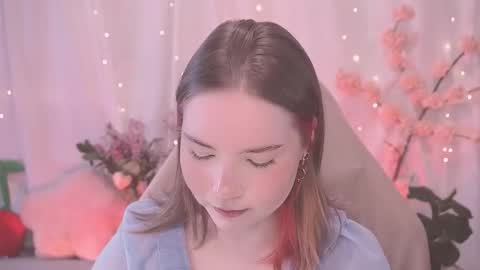 Snapshot of linalyy chatting on 09-18-25, 05:20 Lina online show from 09-18-25, 05:20