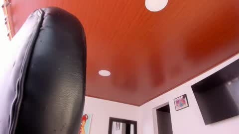 Jessi  Freelance Model online show from 01-06-25, 01:30