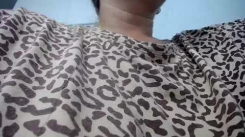 Lina Sparks online show from 08-01-26, 06:40