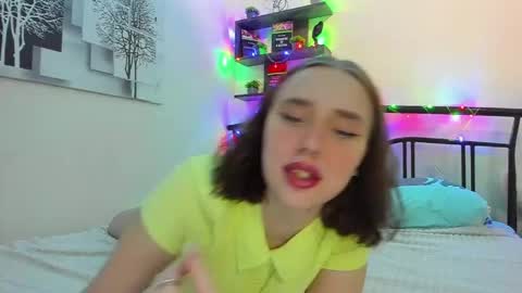 Lina online show from 03-24-26, 10:37