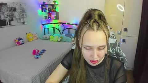 Lina online show from 04-17-26, 08:56